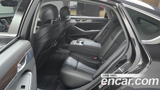 Genesis G80 2019 — photo 18