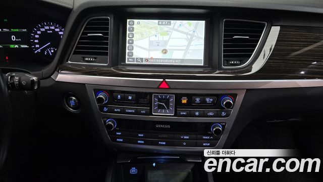 Genesis G80 2019 — photo 22