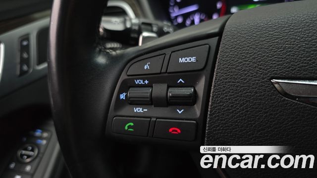 Genesis G80 2019 — photo 25
