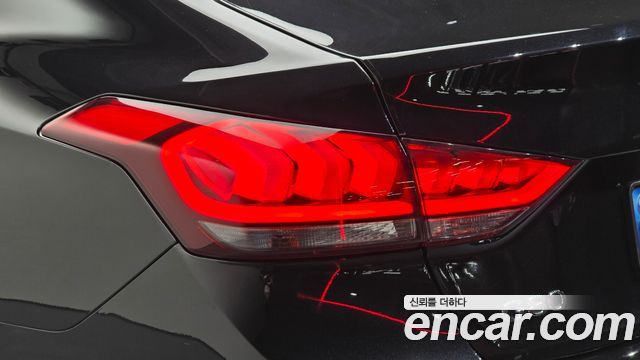 Genesis G80 2019 — photo 9
