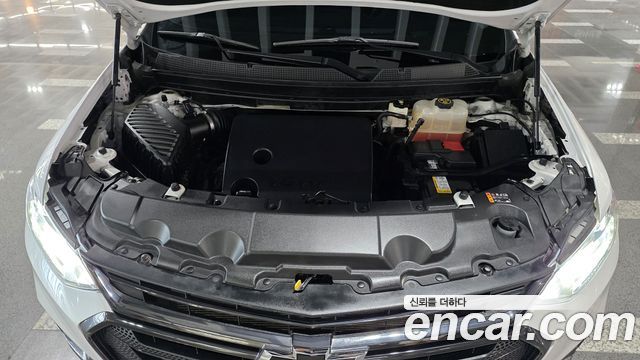 Chevrolet Korea Traverse 2021 — photo 9
