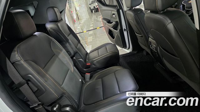 Chevrolet Korea Traverse 2021 — photo 16