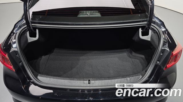 Renault Korea SM6 2019 — photo 20