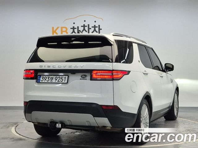 Land Rover Discovery 2019 — photo 3
