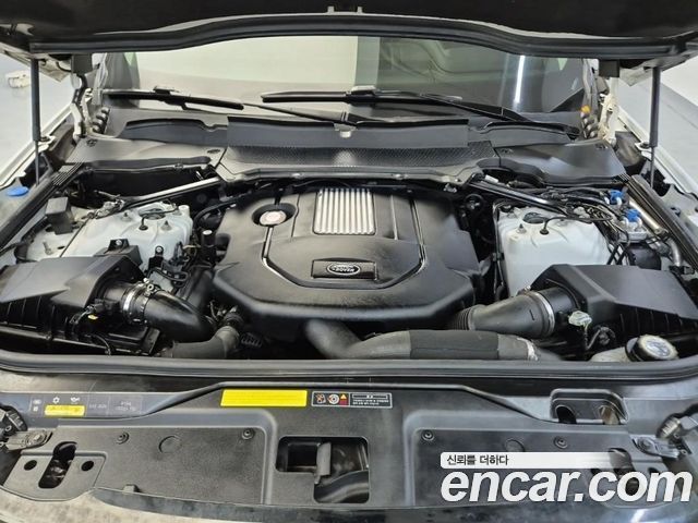 Land Rover Discovery 2019 — photo 5