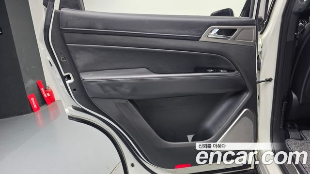 KG Mobility Rexton 2018 — photo 15