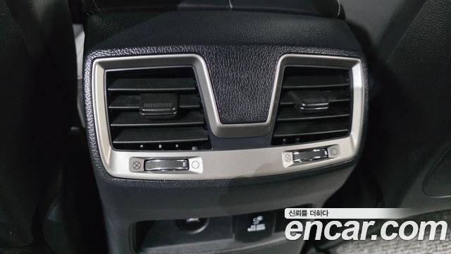 KG Mobility Rexton 2018 — photo 32