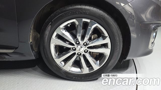 Kia Canival 2017 — photo 7