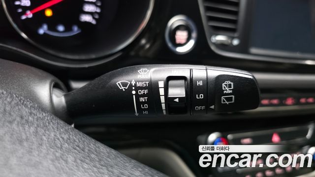 Kia Canival 2017 — photo 31
