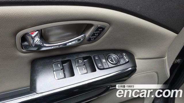 Kia Canival 2017 — photo 32