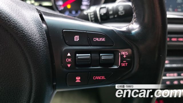 Kia Canival 2017 — photo 33