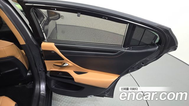 Lexus ES 2022 — photo 15