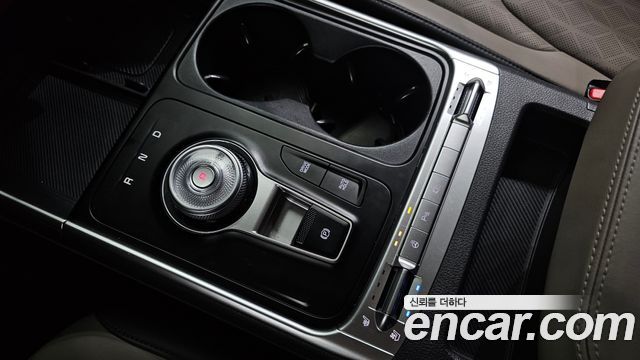 Kia Canival 2024 — photo 9