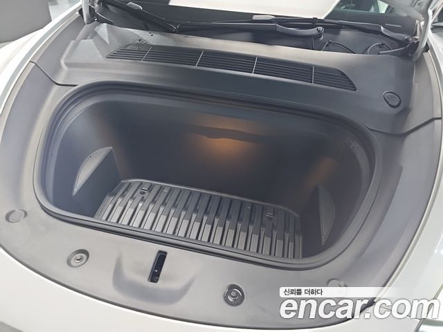 Tesla Model Y 2022 — photo 6