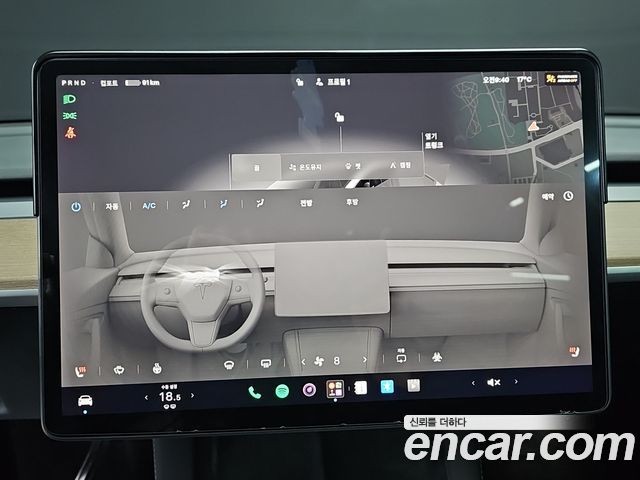 Tesla Model Y 2022 — photo 16