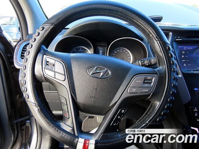 Hyundai Santafe 2013 — photo 8