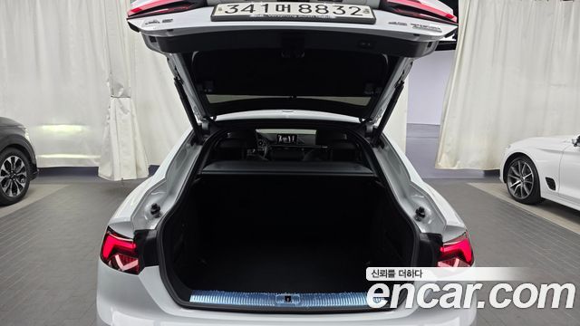Audi A5 2019 — photo 26