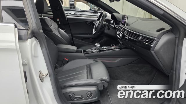 Audi A5 2019 — photo 16