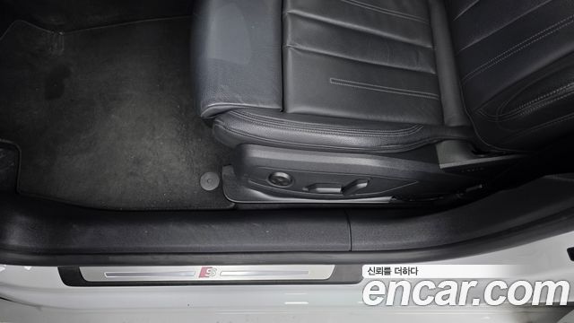 Audi A5 2019 — photo 31