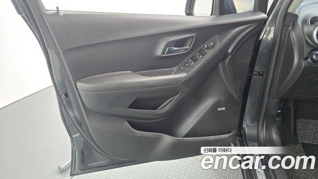 Chevrolet Korea Trax 2016 — photo 14