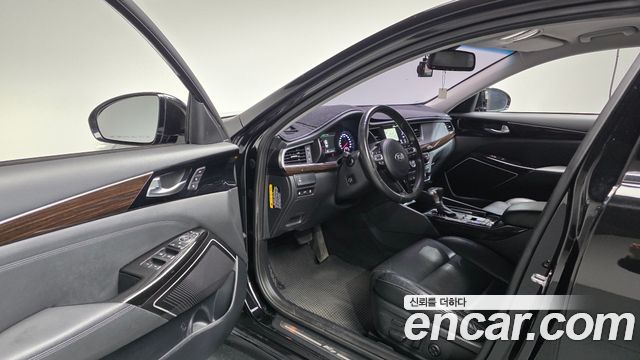 Kia K7 2018 — photo 10