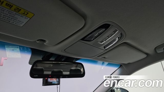 Kia K7 2018 — photo 16