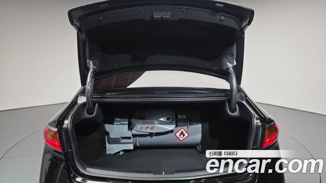 Kia K7 2018 — photo 20