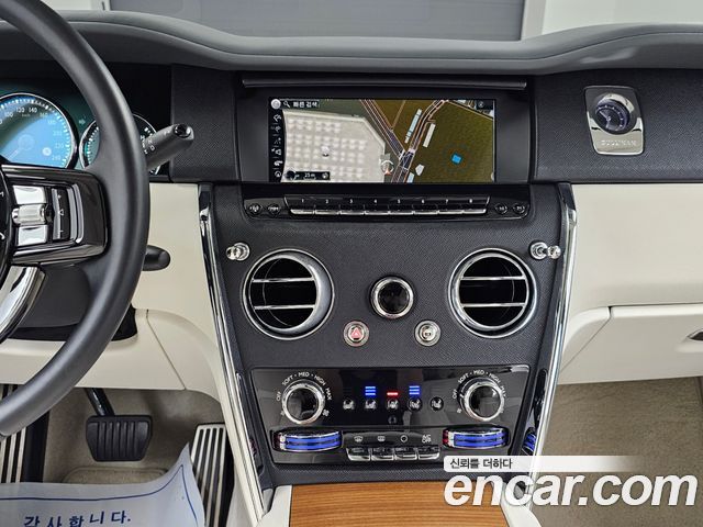 Rolls-Royce Cullinan 2022 — photo 14