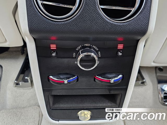 Rolls-Royce Cullinan 2022 — photo 16