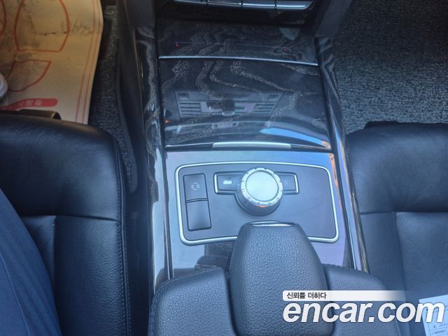 Mercedes-Benz E-Class 2013 — photo 11