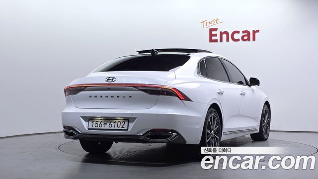 Hyundai Grandeur 2022 — photo 2