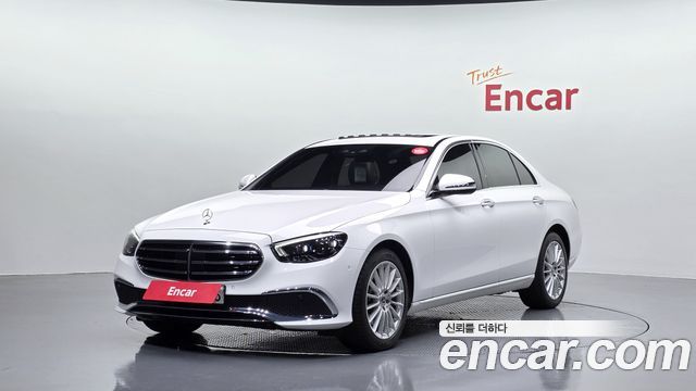 Mercedes-Benz E-Class 2021 — photo 1