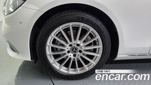Mercedes-Benz E-Class 2021 — photo 5