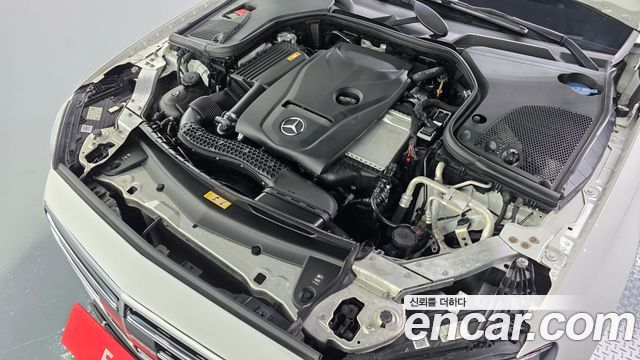 Mercedes-Benz E-Class 2021 — photo 6