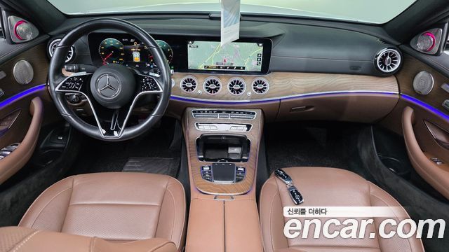 Mercedes-Benz E-Class 2021 — photo 10