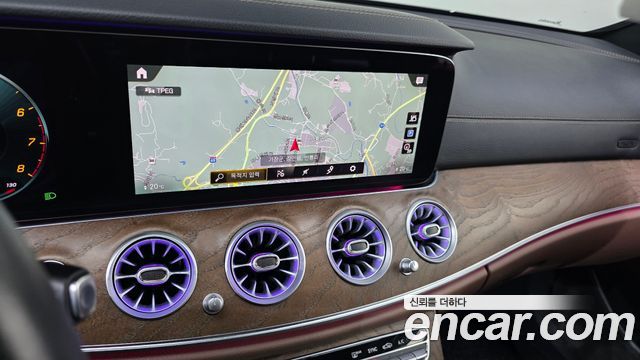 Mercedes-Benz E-Class 2021 — photo 21