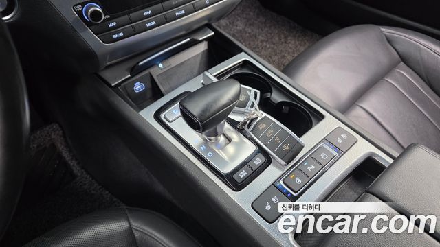 Genesis G80 2020 — photo 9