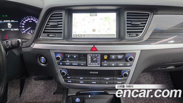 Genesis G80 2020 — photo 16