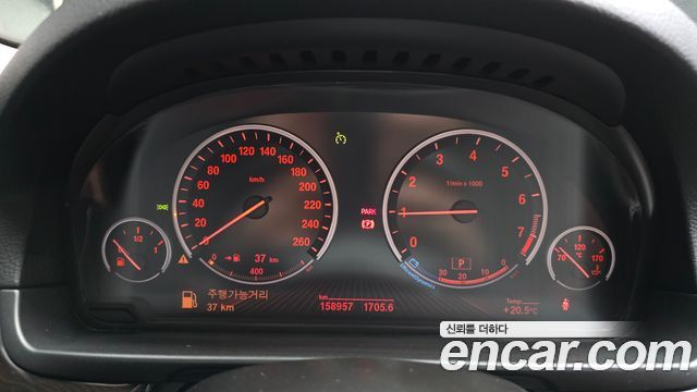 BMW 5-Series 2013 — photo 11