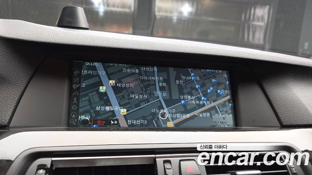 BMW 5-Series 2013 — photo 20