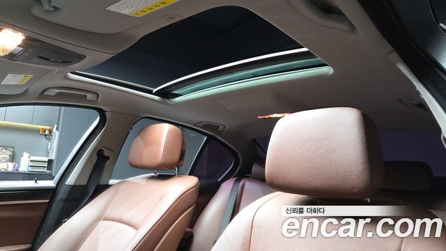 BMW 5-Series 2013 — photo 25