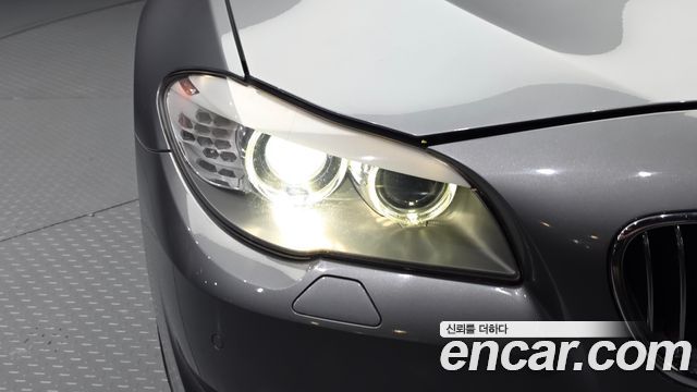 BMW 5-Series 2013 — photo 8