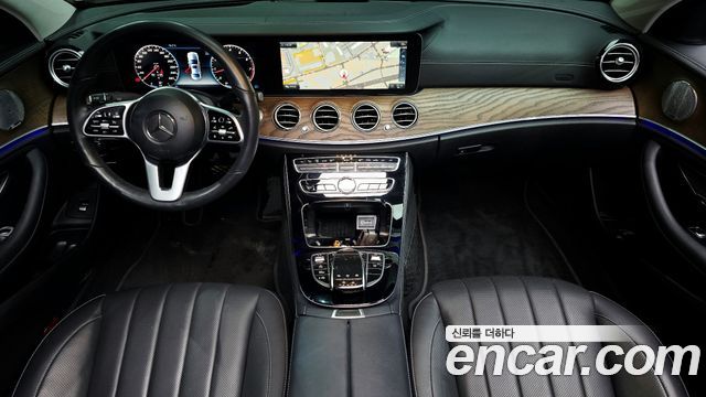Mercedes-Benz E-Class 2019 — photo 7