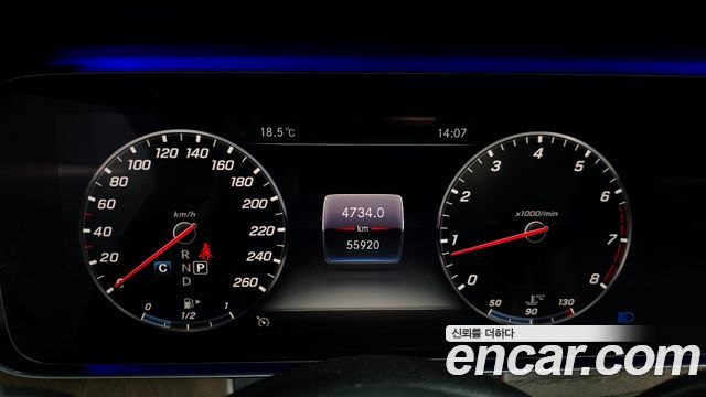 Mercedes-Benz E-Class 2019 — photo 8