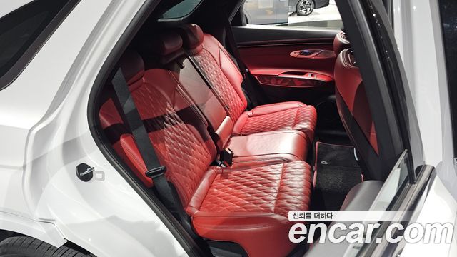 Genesis GV70 2021 — photo 17
