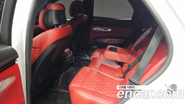 Genesis GV70 2021 — photo 18