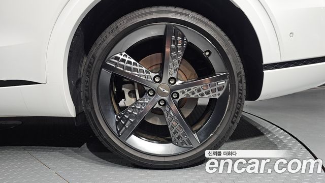 Genesis GV70 2021 — photo 7