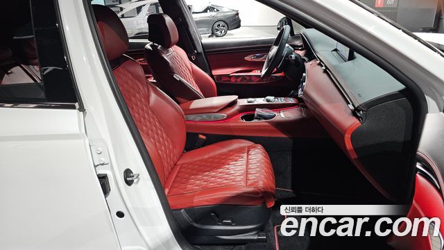 Genesis GV70 2021 — photo 16