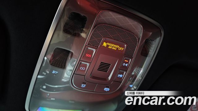 Genesis GV70 2021 — photo 29
