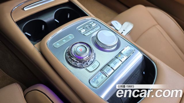 Genesis G90 2023 — photo 12